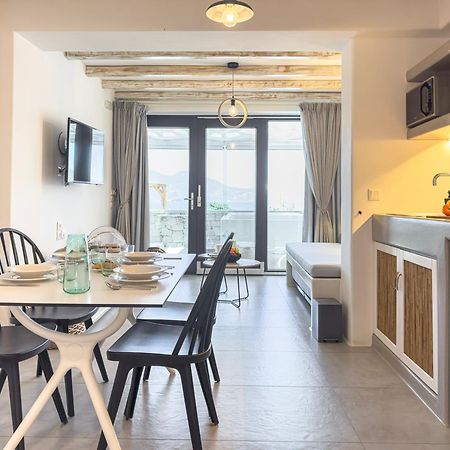 Aelia Suites Adamantas  Exteriör bild