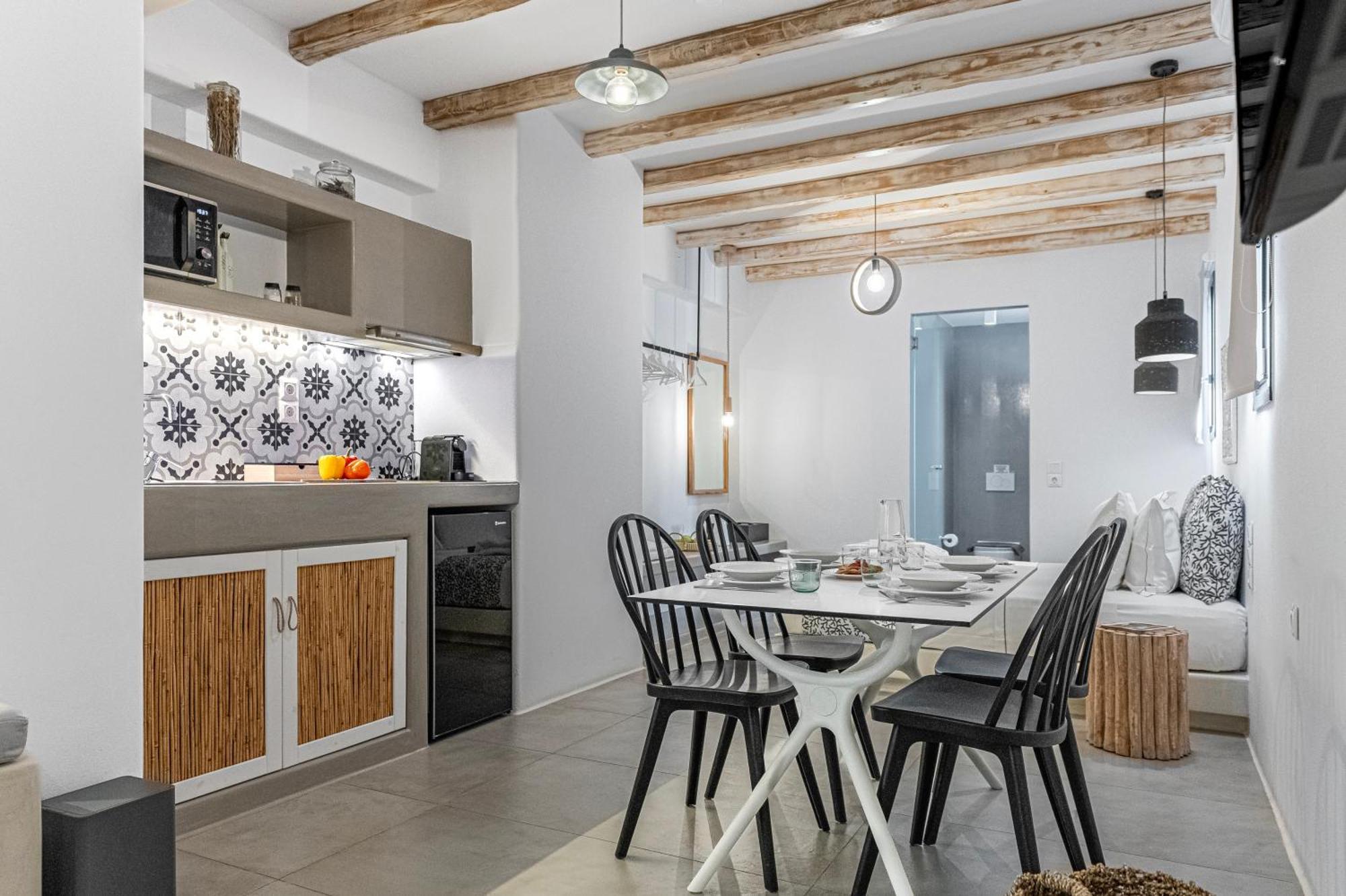 Aelia Suites Adamantas  Exteriör bild
