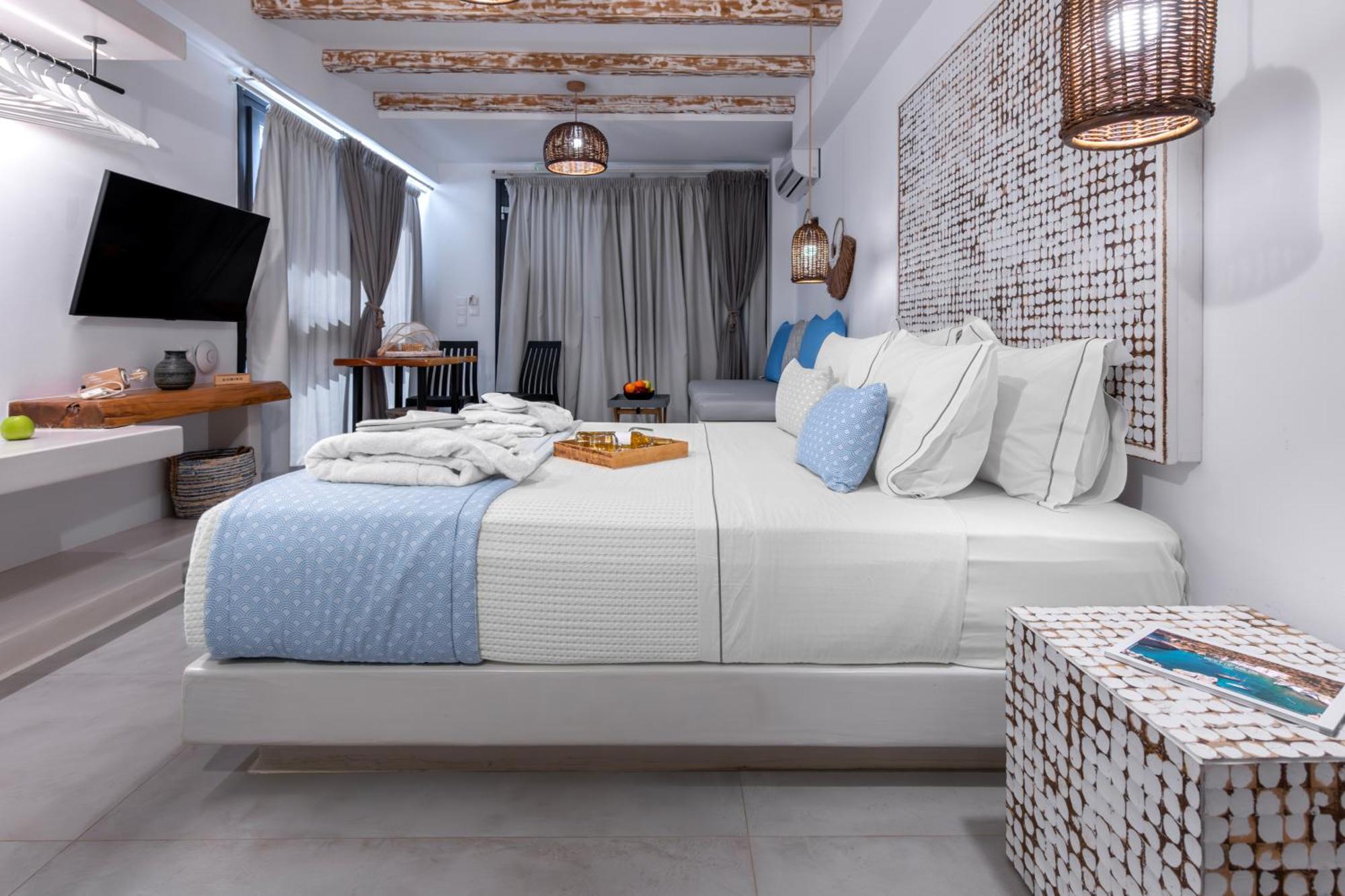 Aelia Suites Adamantas  Exteriör bild